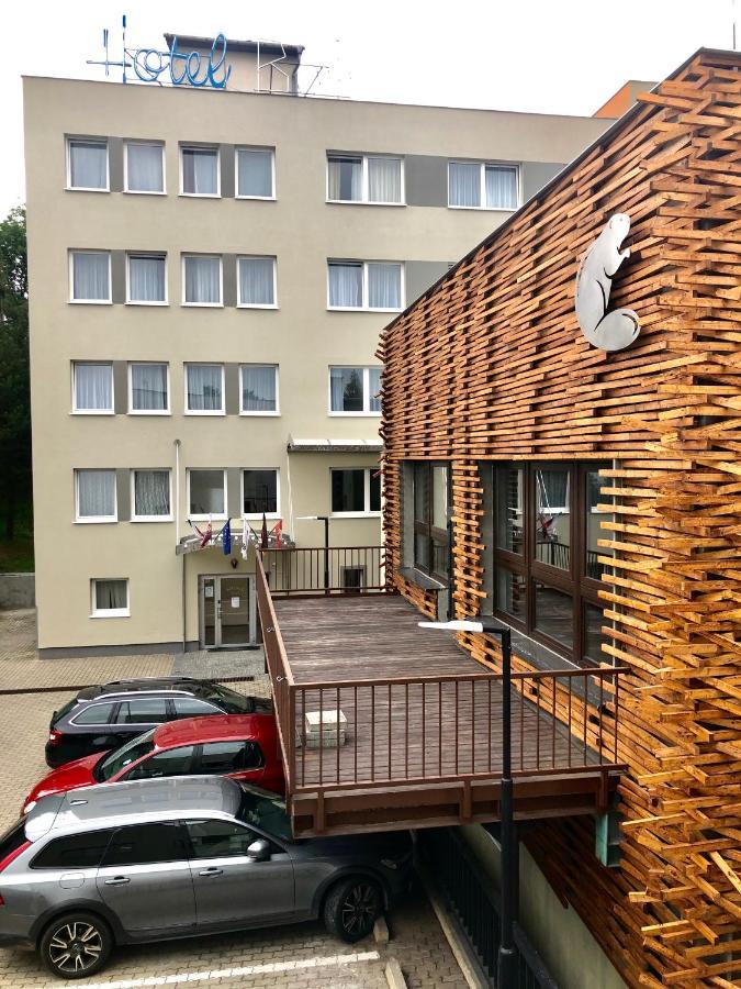 Hotel Bobr Chomutov Exterior photo