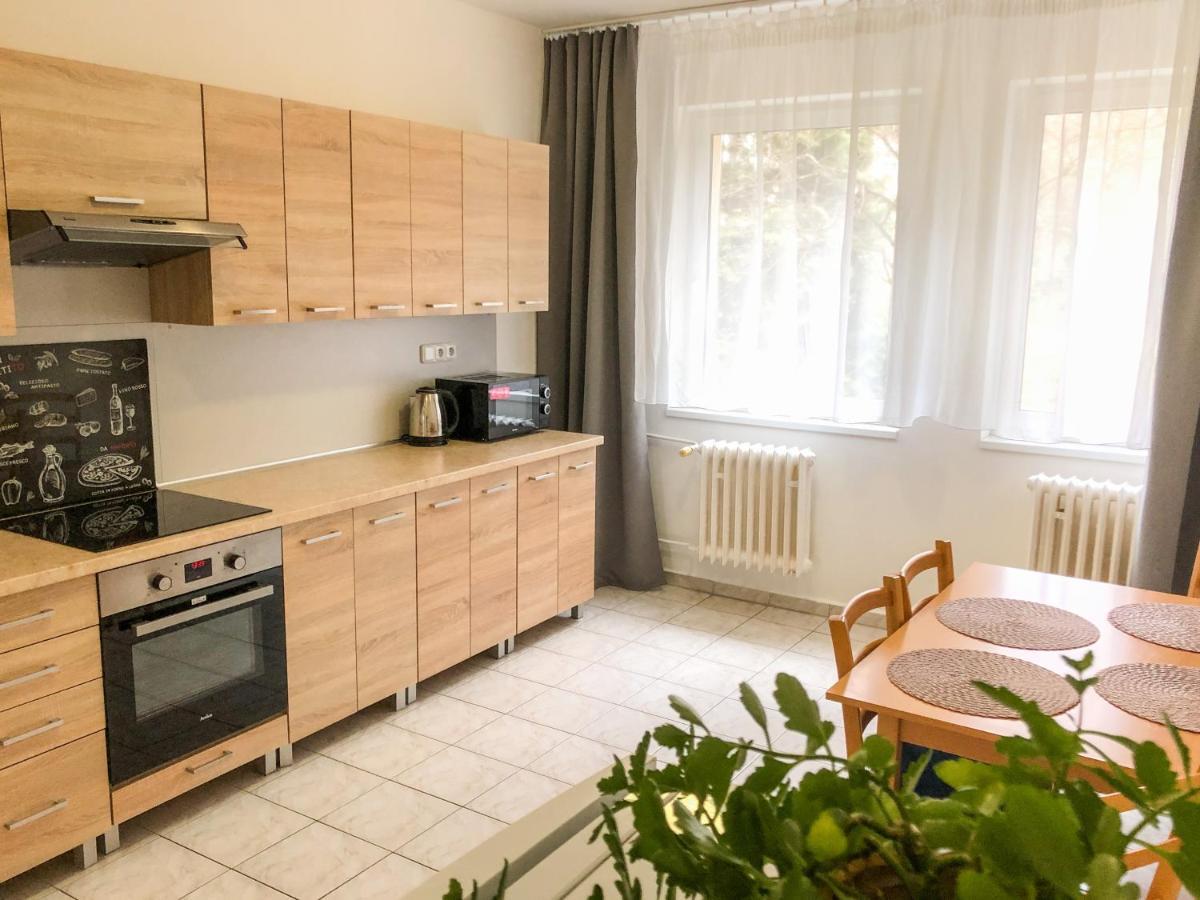 Hotel Bobr Chomutov Exterior photo