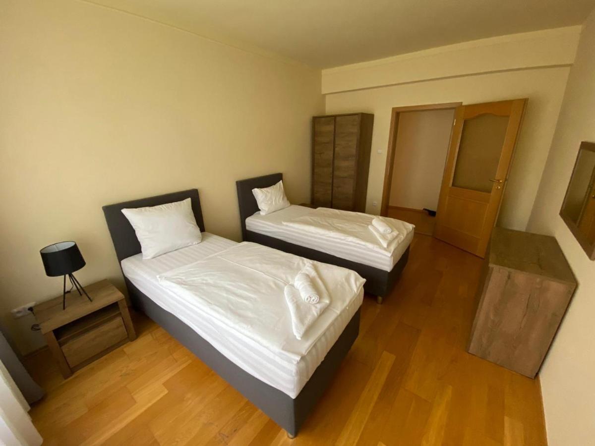 Hotel Bobr Chomutov Exterior photo